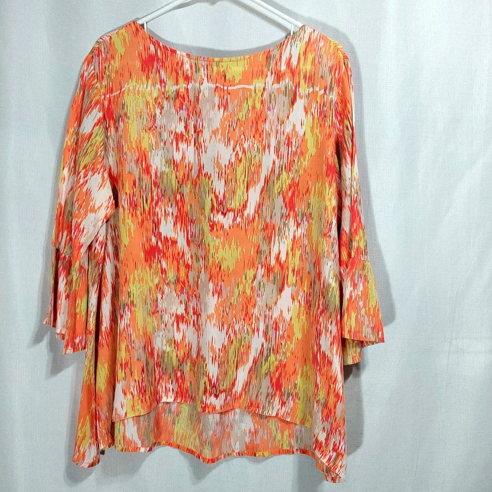 A La Carte Womens Medium High Low Blouse 3/4 Bell Sleeves Multicolor Lightweight